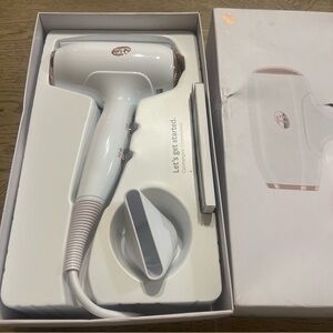 T3 Fit Ionic Compact Hair Dryer with IonAir Technology - White/Rose Gold